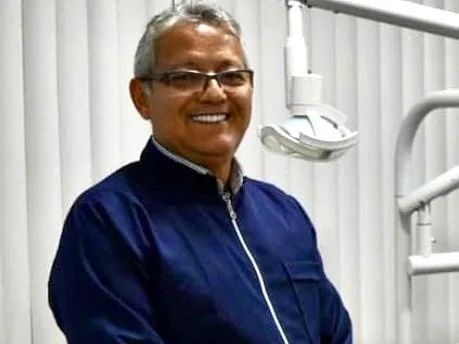 Retrato profissional de Dr. Carlos Jesus da Rocha
